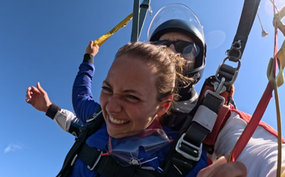 Caméra embarquée sous voile parachute tandem angle de chute
